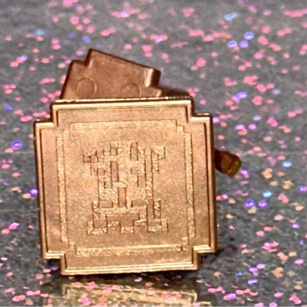 Minecraft Mini Figure Achievement Series 16 Cow Tipper Bronze Trophy 1.5 in
